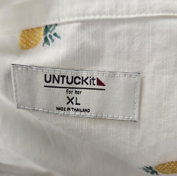 UNTUCKit Hers Pineapple Short Sleeve - Picture 5 of 6